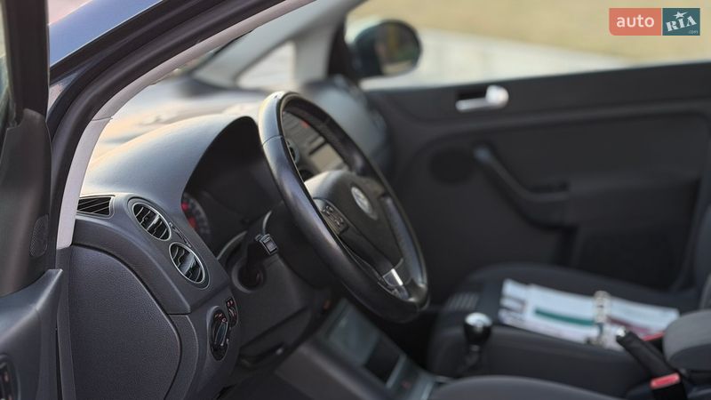 Хэтчбек Volkswagen Golf Plus 2008 в Запорожье