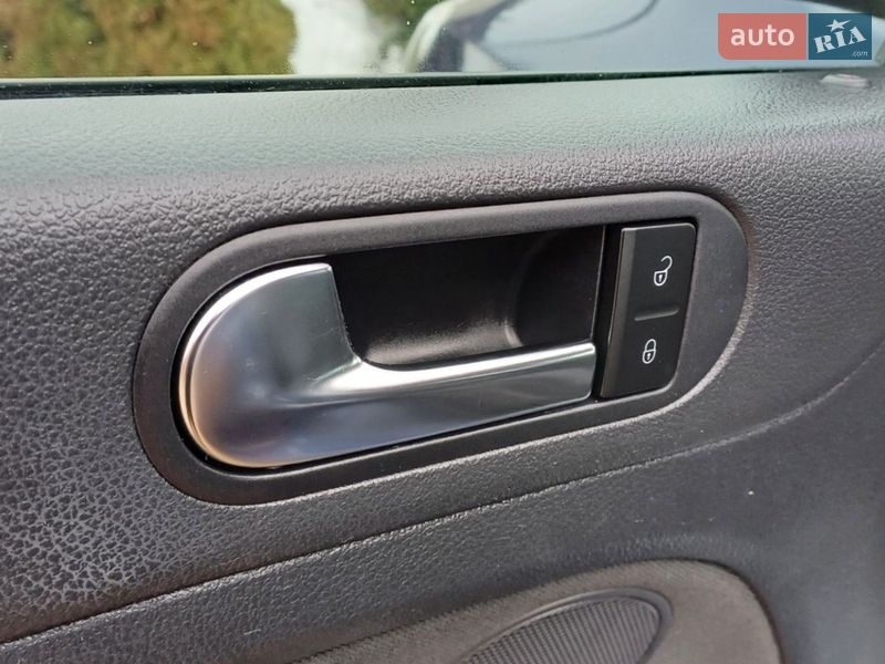 Хэтчбек Volkswagen Golf Plus 2010 в Сарнах