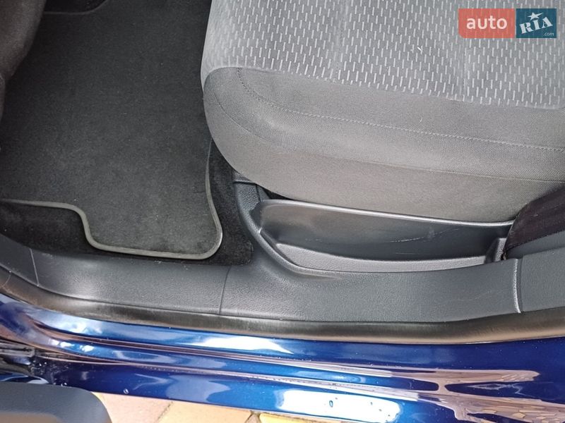 Хэтчбек Volkswagen Golf Plus 2010 в Сарнах