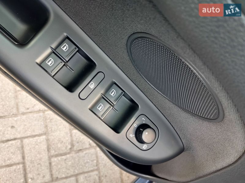 Хэтчбек Volkswagen Golf Plus 2009 в Харькове