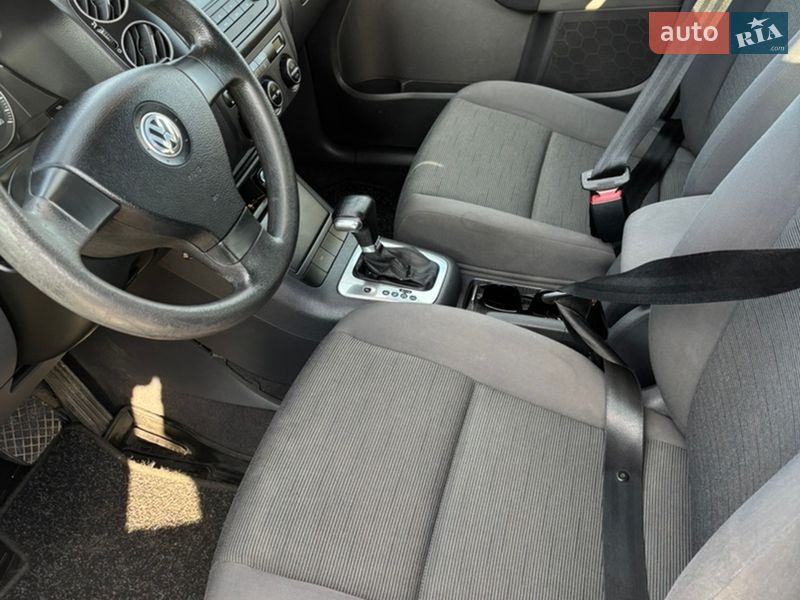 Хэтчбек Volkswagen Golf Plus 2005 в Сарнах