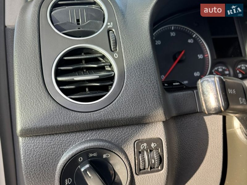 Хэтчбек Volkswagen Golf Plus 2005 в Сарнах