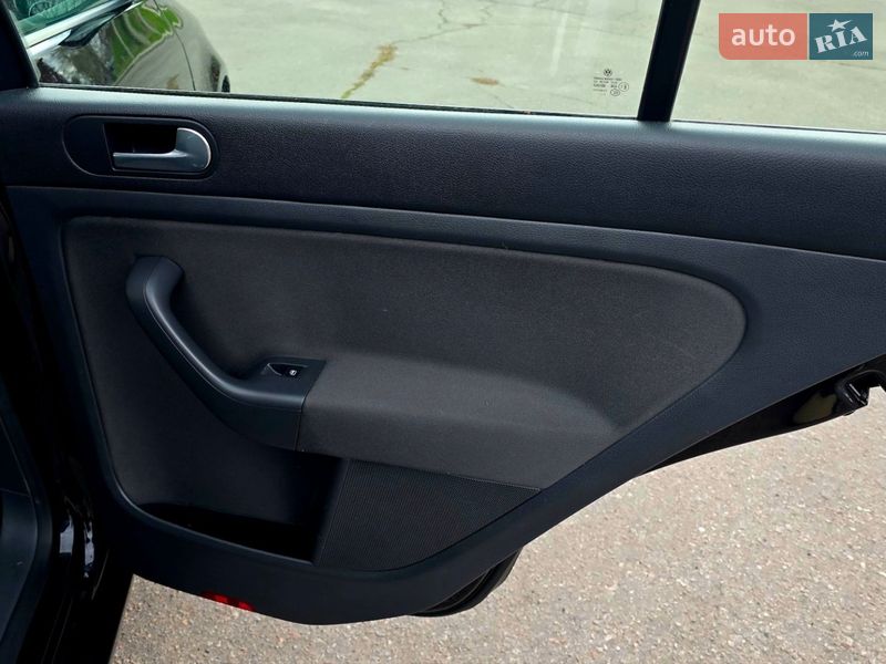 Хэтчбек Volkswagen Golf Plus 2008 в Полтаве фото 51 Хэтчбек Volkswagen Golf Plus 2008 в Полтаве