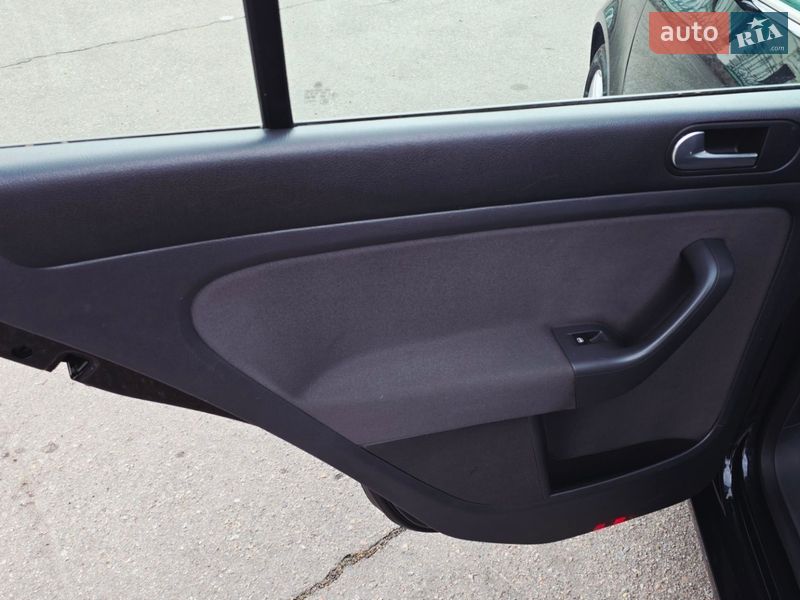 Хэтчбек Volkswagen Golf Plus 2008 в Полтаве фото 53 Хэтчбек Volkswagen Golf Plus 2008 в Полтаве