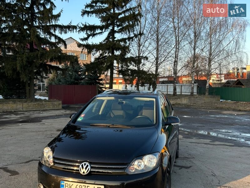 Хетчбек Volkswagen Golf Plus 2012 в Березному