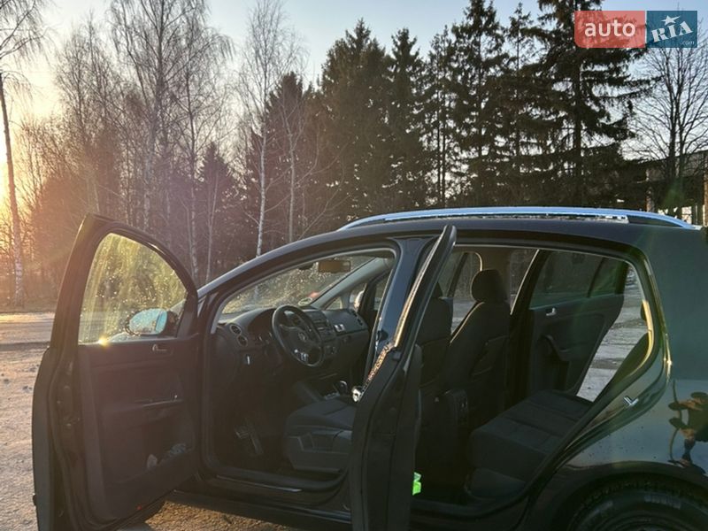 Хетчбек Volkswagen Golf Plus 2012 в Березному