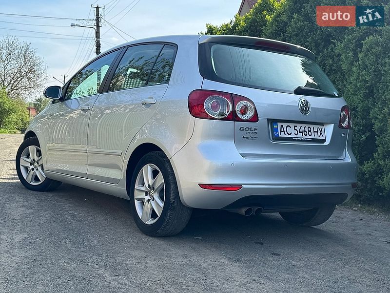 Хетчбек Volkswagen Golf Plus 2009 в Нововолинську