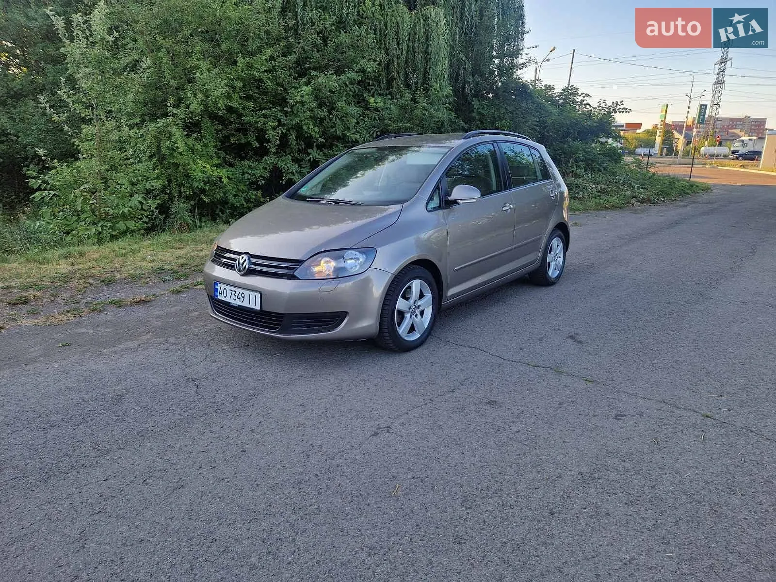2010 Volkswagen Golf Plus - мініатюра 3