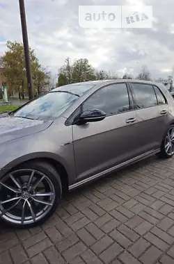 Volkswagen Golf R 2016