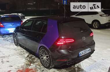 Хетчбек Volkswagen Golf R 2017 в Києві