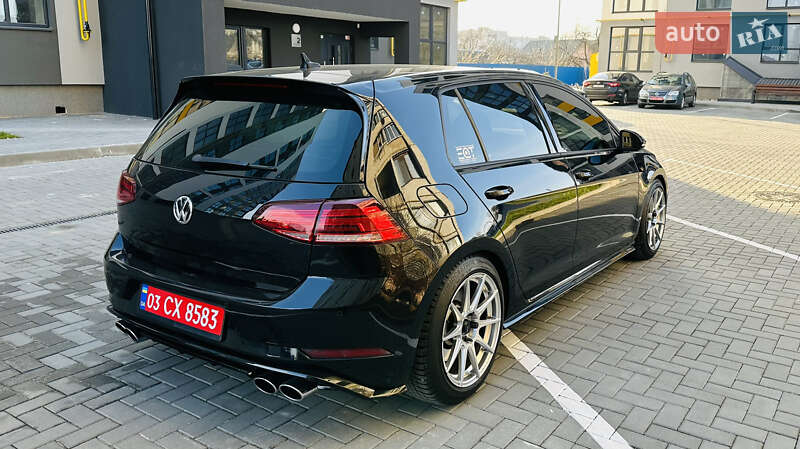 Хэтчбек Volkswagen Golf R 2017 в Луцке