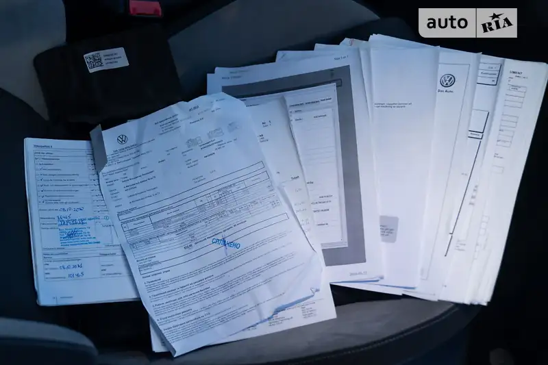 Хэтчбек Volkswagen Golf R 2015 в Житомире документ