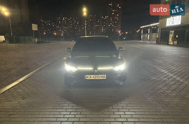 Хэтчбек Volkswagen Golf R 2022 в Киеве