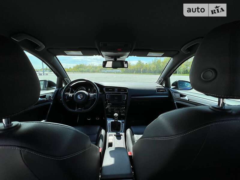 Хетчбек Volkswagen Golf R 2016 в Львові фото 16 Хетчбек Volkswagen Golf R 2016 в Львові