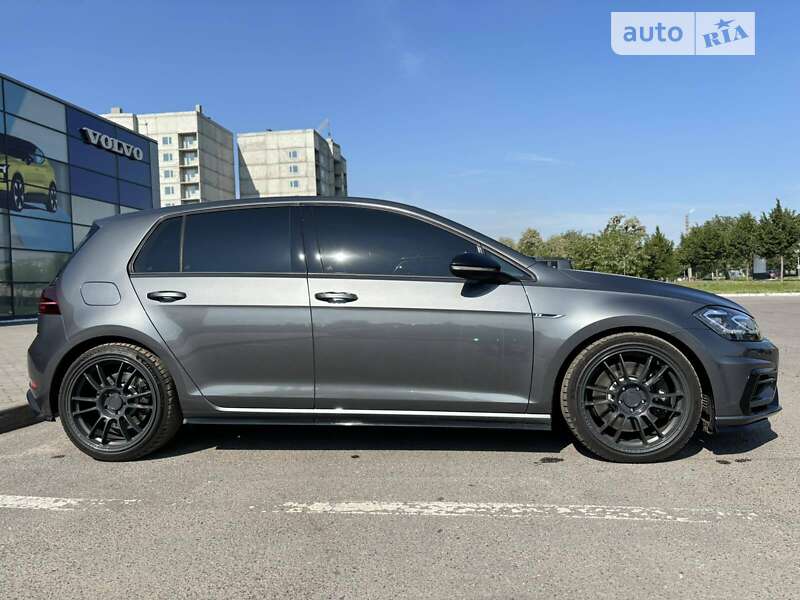 Хэтчбек Volkswagen Golf R 2019 в Пирятине