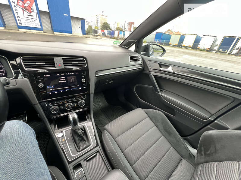 Універсал Volkswagen Golf R 2019 в Ковелі