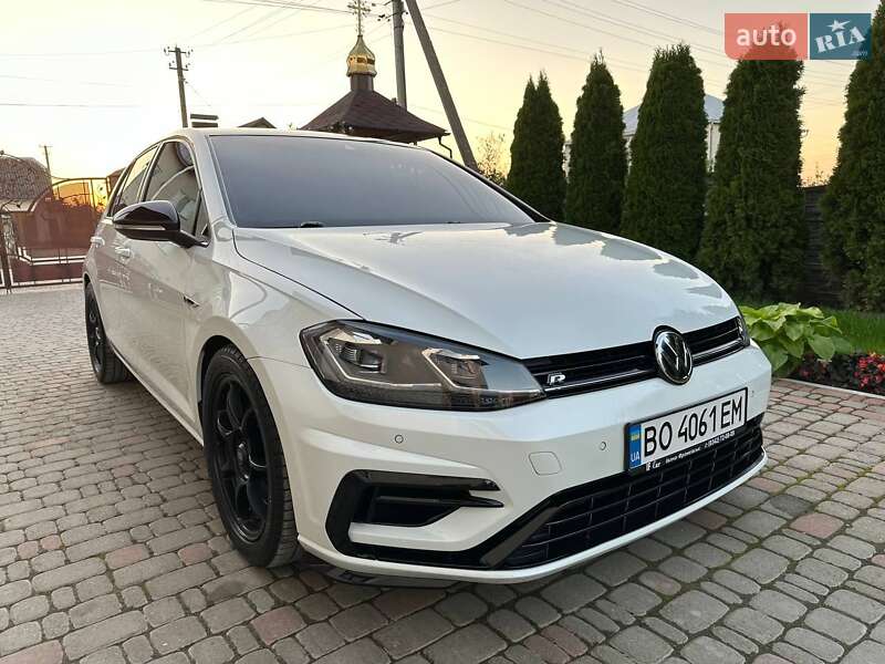 Хэтчбек Volkswagen Golf R 2018 в Ивано-Франковске