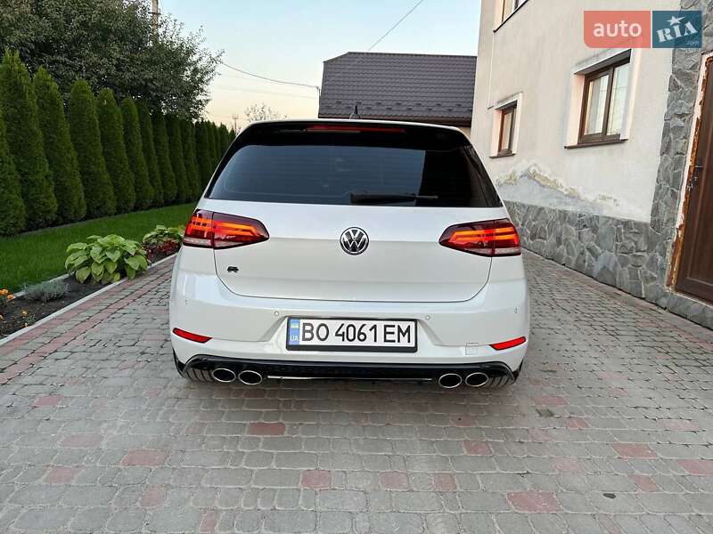 Хэтчбек Volkswagen Golf R 2018 в Ивано-Франковске