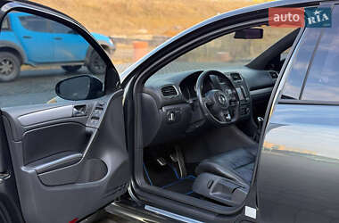 Хетчбек Volkswagen Golf R 2012 в 
