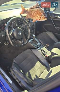 Хэтчбек Volkswagen Golf R 2016 в 