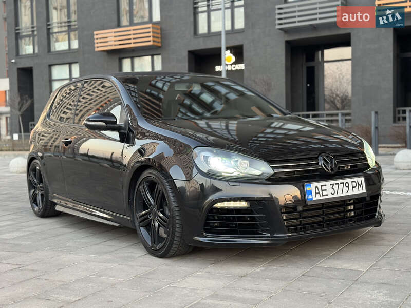 Volkswagen Golf R 2012