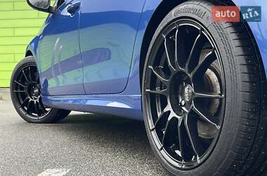 Хетчбек Volkswagen Golf R 2012 в 