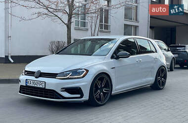 Хетчбек Volkswagen Golf R 2018 в 