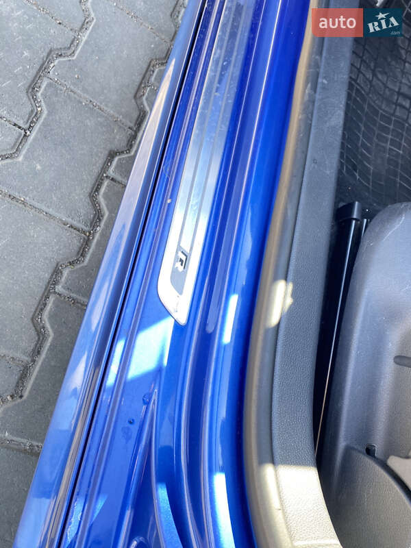 Хетчбек Volkswagen Golf R 2011 в Одесі