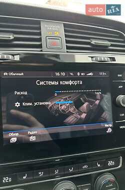 Хэтчбек Volkswagen Golf R 2015 в 
