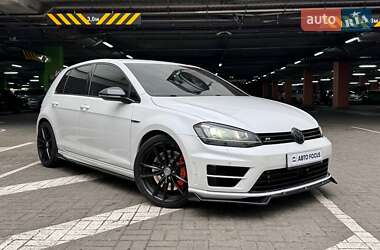 Хетчбек Volkswagen Golf R 2016 в Києві
