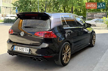 Хетчбек Volkswagen Golf R 2016 в 