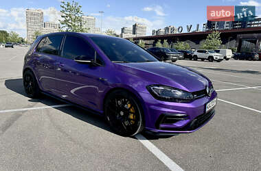 Хэтчбек Volkswagen Golf R 2019 в Киеве