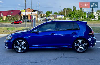 Хетчбек Volkswagen Golf R 2015 в 