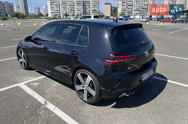 Хетчбек Volkswagen Golf R 2015 в 