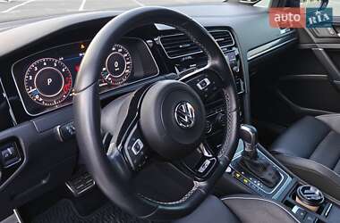 Хэтчбек Volkswagen Golf R 2019 в 