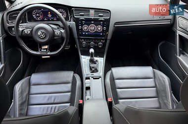 Хэтчбек Volkswagen Golf R 2019 в 