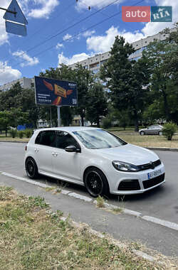 Хэтчбек Volkswagen Golf R 2010 в Киеве