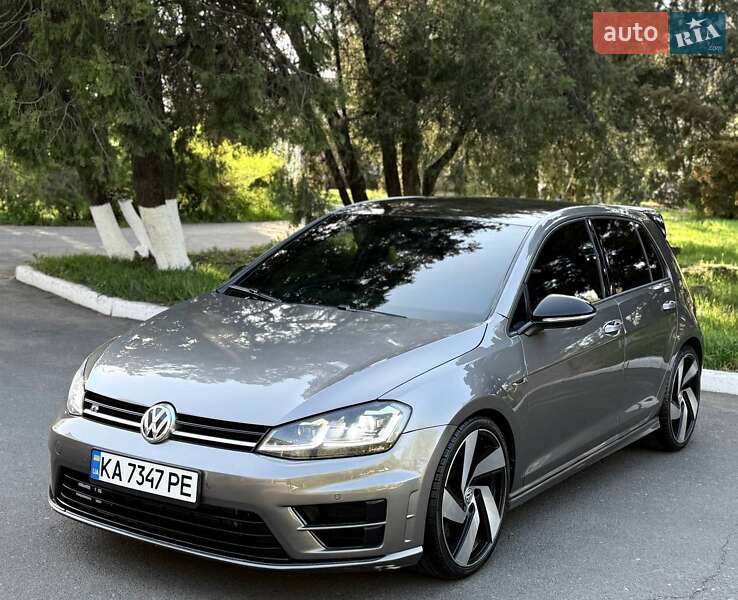 Хэтчбек Volkswagen Golf R 2015 в Львове