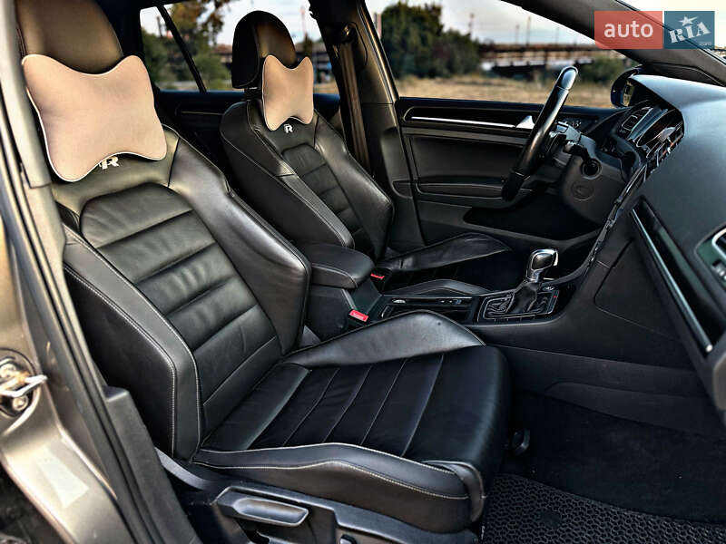 Хетчбек Volkswagen Golf R 2015 в Києві