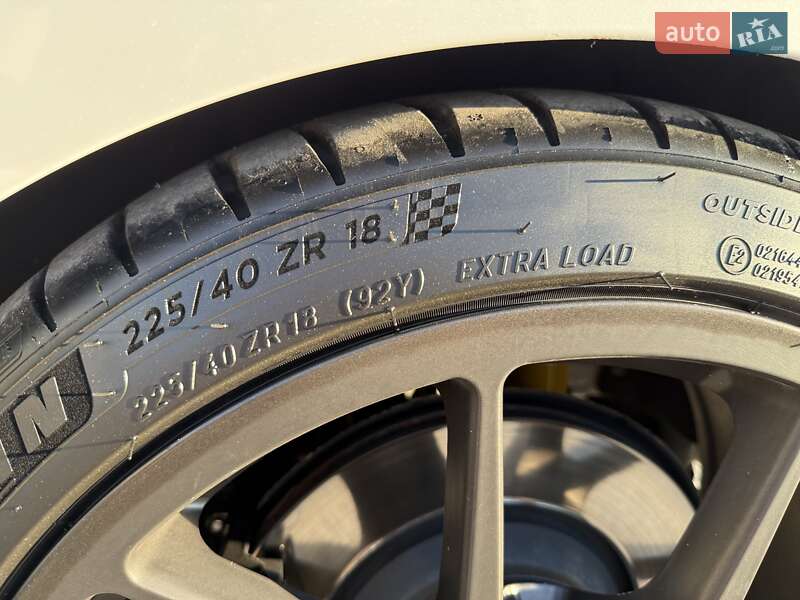 Хэтчбек Volkswagen Golf R 2018 в Харькове