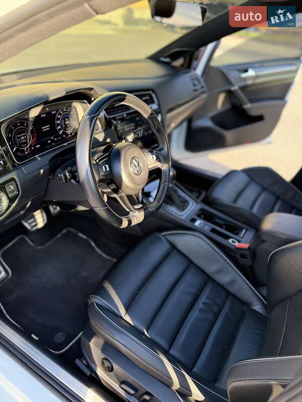 Хэтчбек Volkswagen Golf R 2018 в Харькове