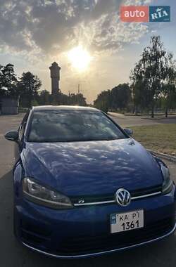 Хэтчбек Volkswagen Golf R 2016 в Киеве
