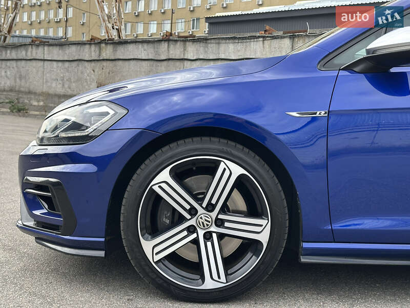 Хэтчбек Volkswagen Golf R 2018 в Киеве фото 8 Хэтчбек Volkswagen Golf R 2018 в Киеве