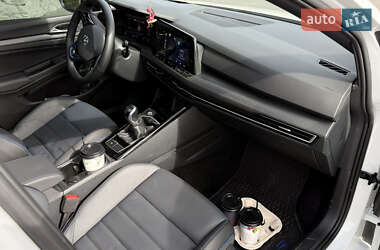 Хэтчбек Volkswagen Golf R 2024 в 