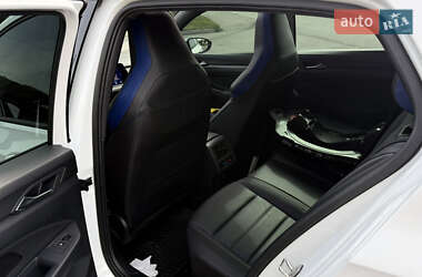 Хэтчбек Volkswagen Golf R 2024 в 