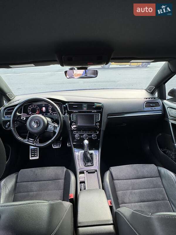 Хетчбек Volkswagen Golf R 2016 в Полтаві