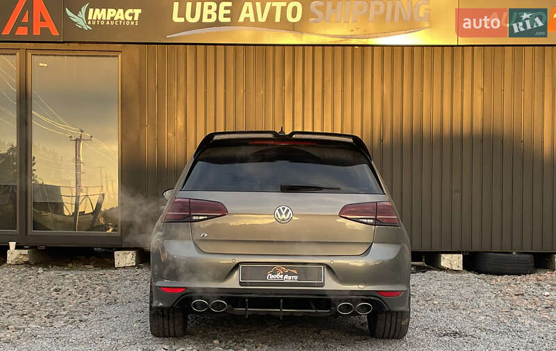 Хетчбек Volkswagen Golf R 2015 в Львові