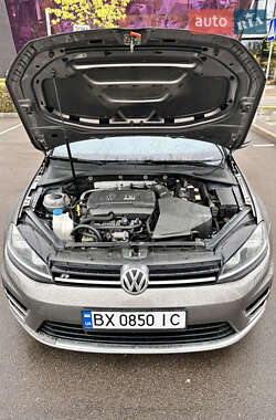 Хэтчбек Volkswagen Golf R 2015 в 