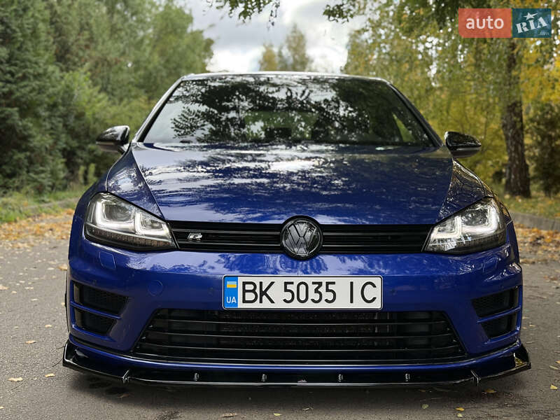 Хэтчбек Volkswagen Golf R 2015 в Ровно
