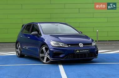 Хэтчбек Volkswagen Golf R 2016 в Киеве